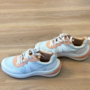 Altar'd State Women's Sneakers in White and Peach 6 1/2